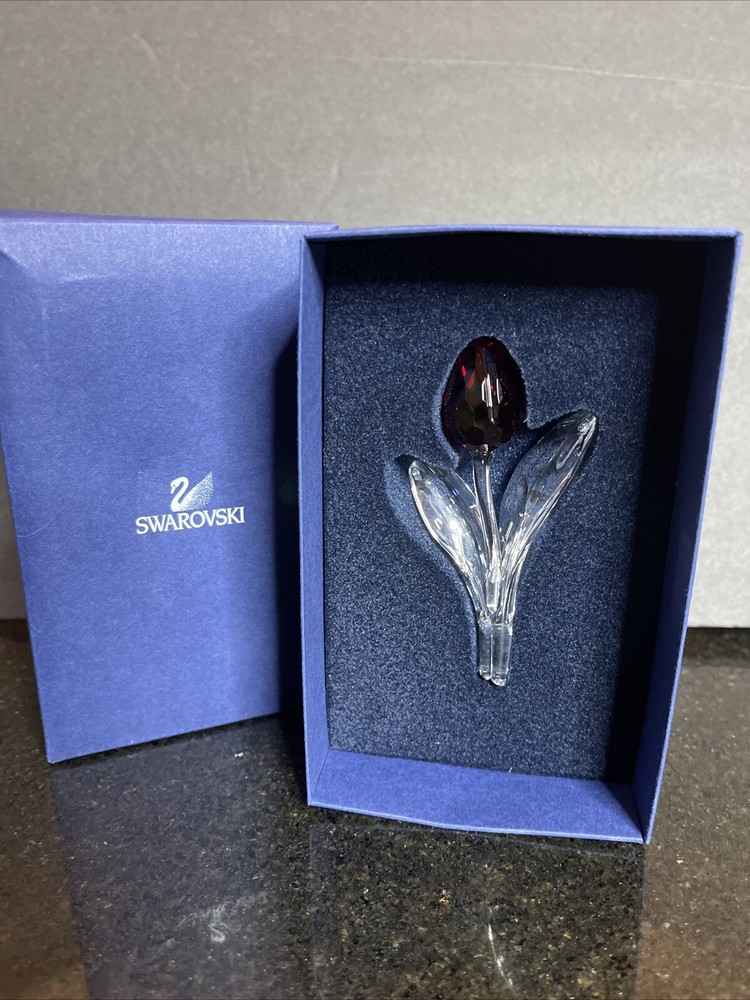 Swarovski SCS Ruby Red Tulip Bud Crystal Figurine 3.5