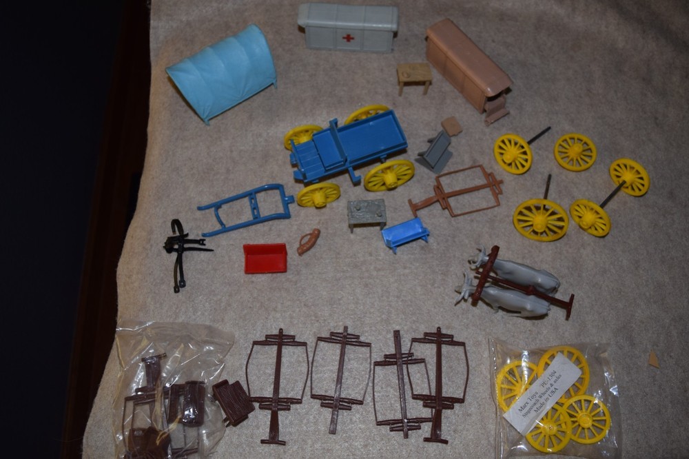 Marx Playset wagon parts & accessories, original & recast -