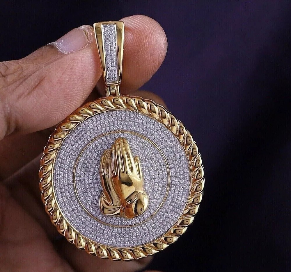 2Ct Round Cut Moissanite Praying Hand 2