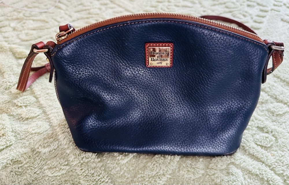 Dooney & Bourke Pebble Grain Penny Dome Crossbody Shoulder Bag Navy