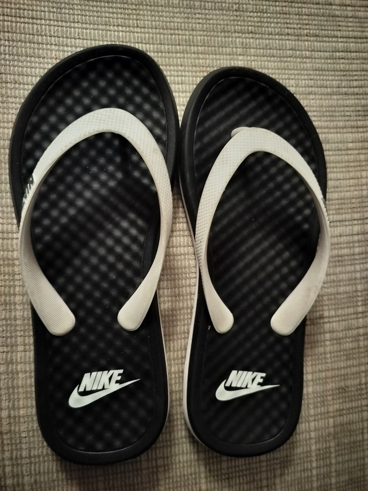 Nike Ondeck Flip Flops White Black Thong Sandal Men Size 4/Women 5