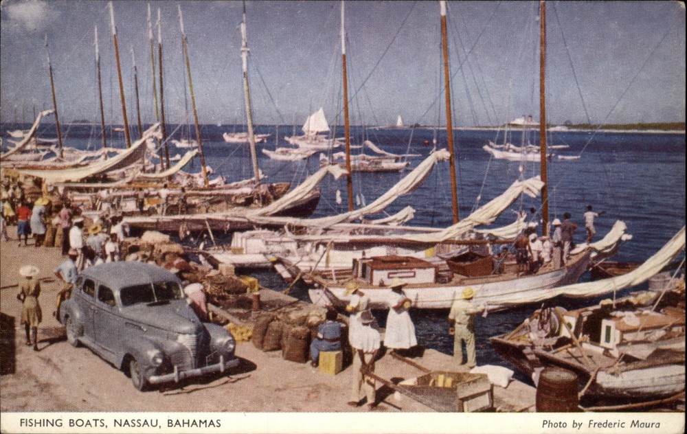 Fishing Boats Nassau Bahamas vintage postcard s693