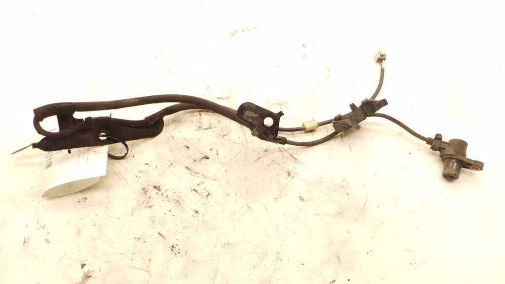 2004 Toyota Solara SE 2.4L Driver Side Front ABS Sensor Assembly
