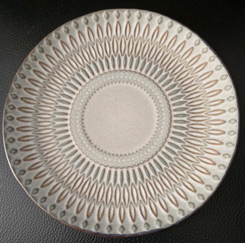 Set Of 2 Mikasa Gourmet Basics Broadway Salad Plates 8 1/2