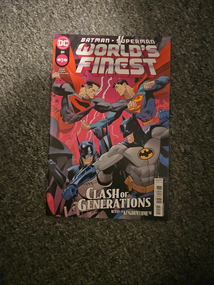 Batman Superman Worlds Finest #21 Cover A Dan Mora NM