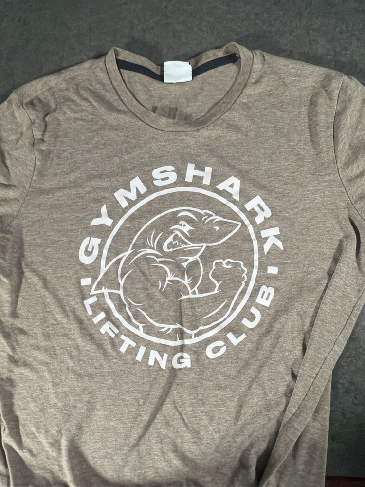 Gymshark Lifting Club Men’s Medium Tan T Shirt Flexing Shark Graphic Gym Tee
