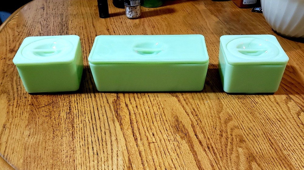 RARE 3 Piece  Jeanette Jadeite Green Glass Refrigerator Dish Set with Lids Vtg