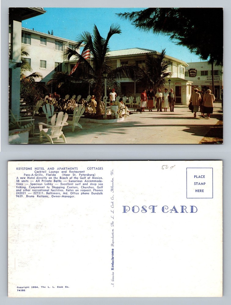 Pass-A-Grille, FL-Florida, Keystone Hotel Courtyard Scene PC, Vintage Postcard