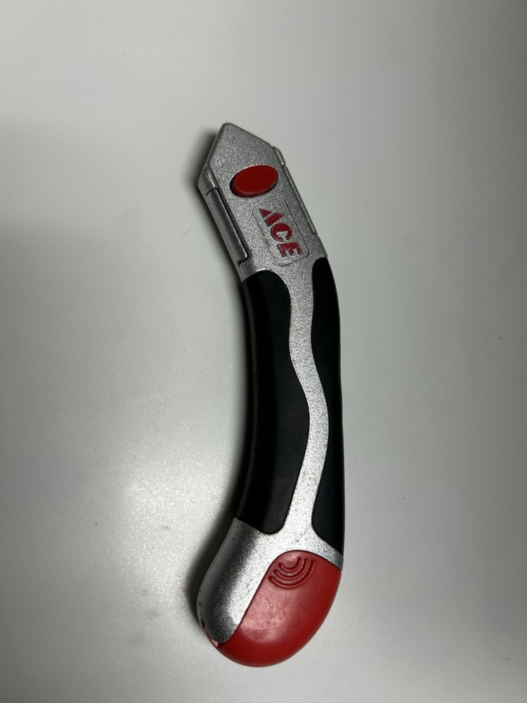 Heavy-duty ACE non-retractable utility knife old-school design  -image