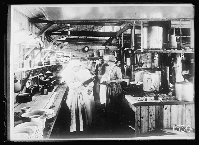 Photo:France 1918 American Red Cross Canteen Kitchen at Training Camp