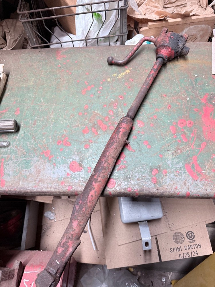 Ford 600 tractor original 3pt hitch right adjustable lift arm