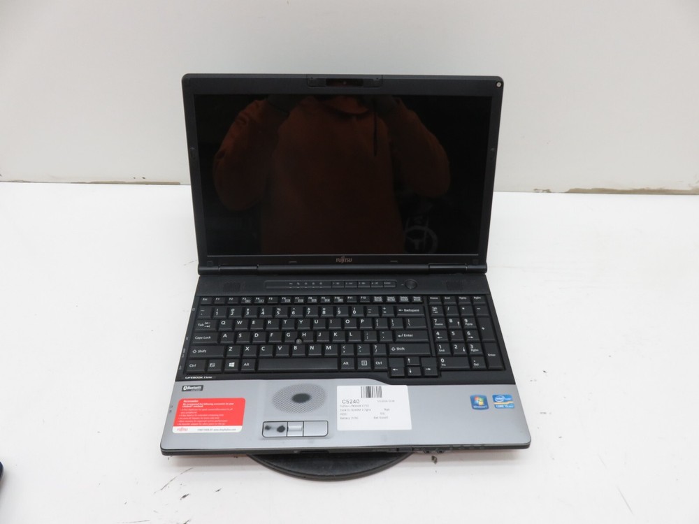 Fujitsu LifeBook E752 Laptop Intel Core i5-3320M 8GB Ram No HDD or Battery