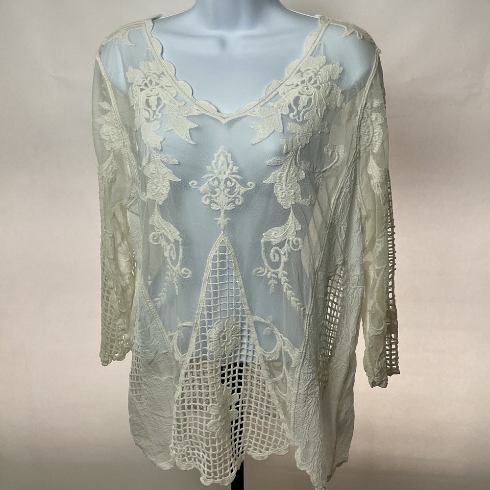 Pretty Angel Women's Long Sleeved White Lace & Crochet Size M Top w/Original Tag