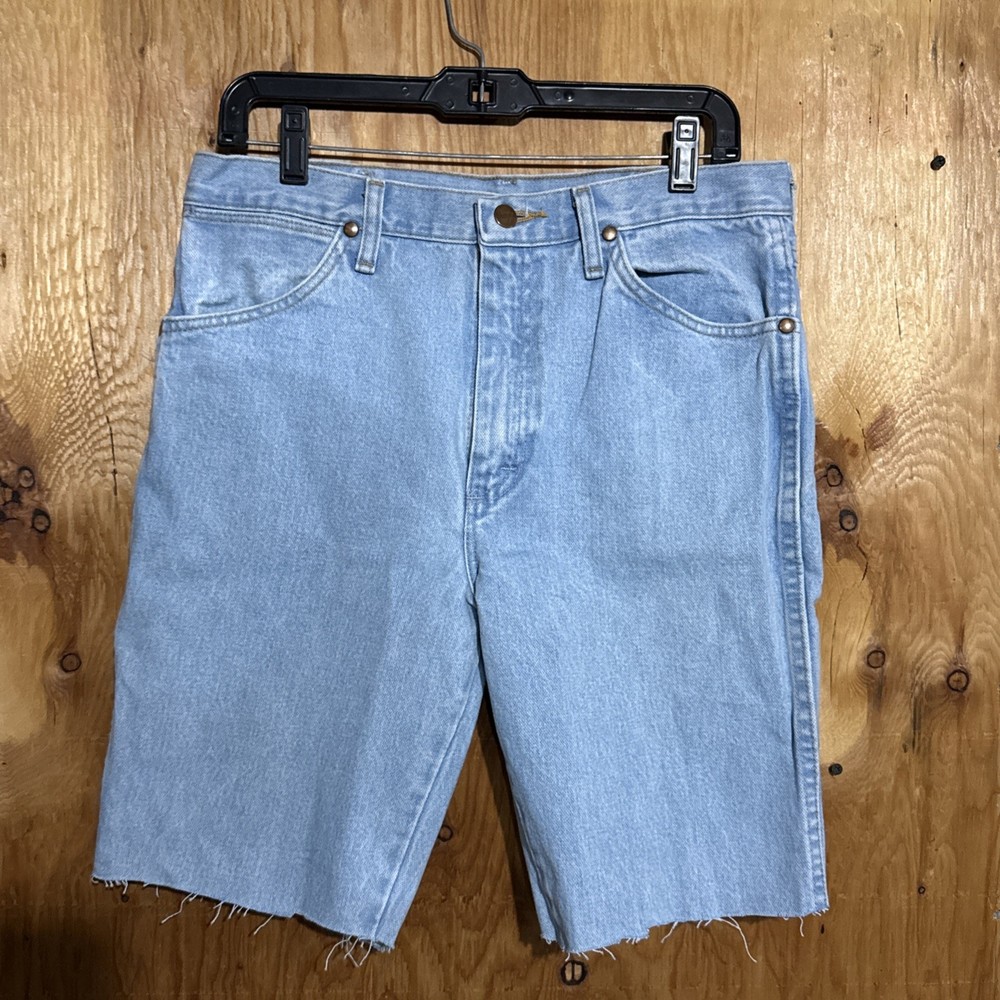 Wrangler 13MWZ Cut Off Shorts Mens Size 33  Country Cowboy Rodeo Jorts