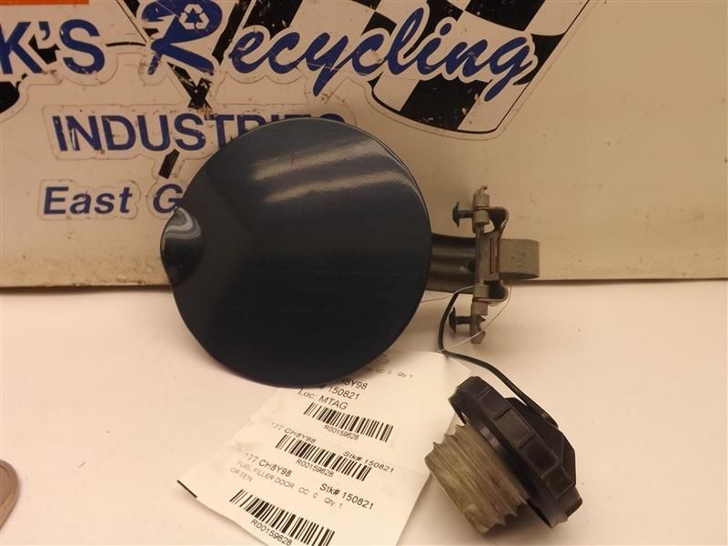 VDOD3500  1998 Fuel Filler Door 159628
