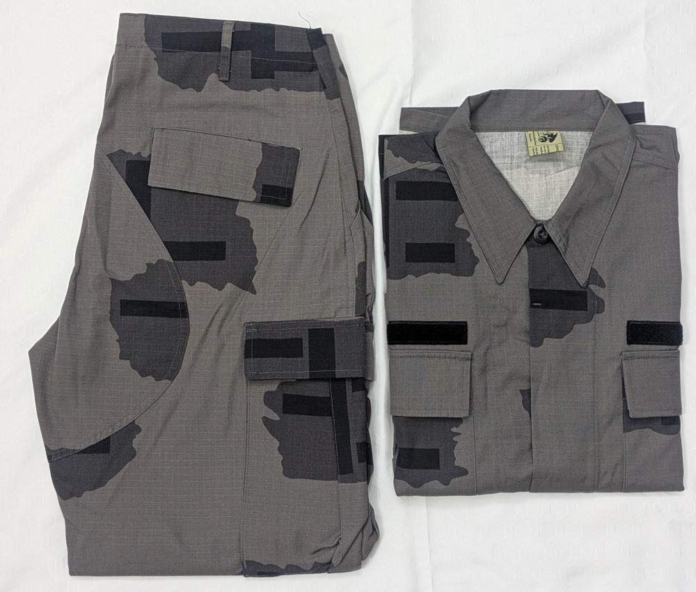 2 Piece Urban T Block Camouflage BDU Gray/Black Men's Size M