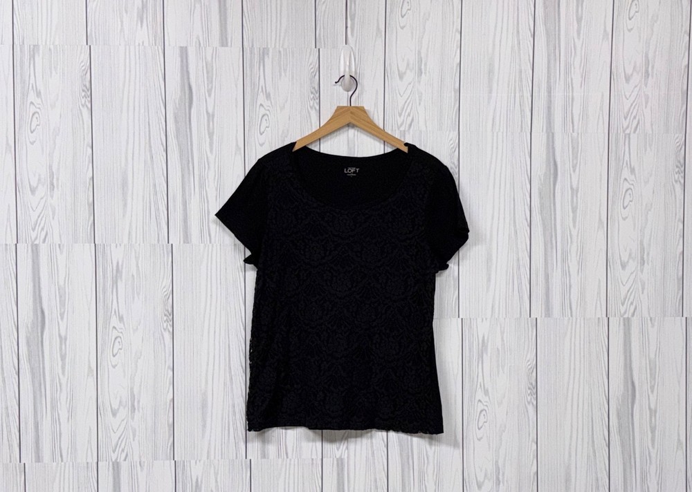 Ann Taylor LOFT t shirt womens size large short sleeve round neck solid black