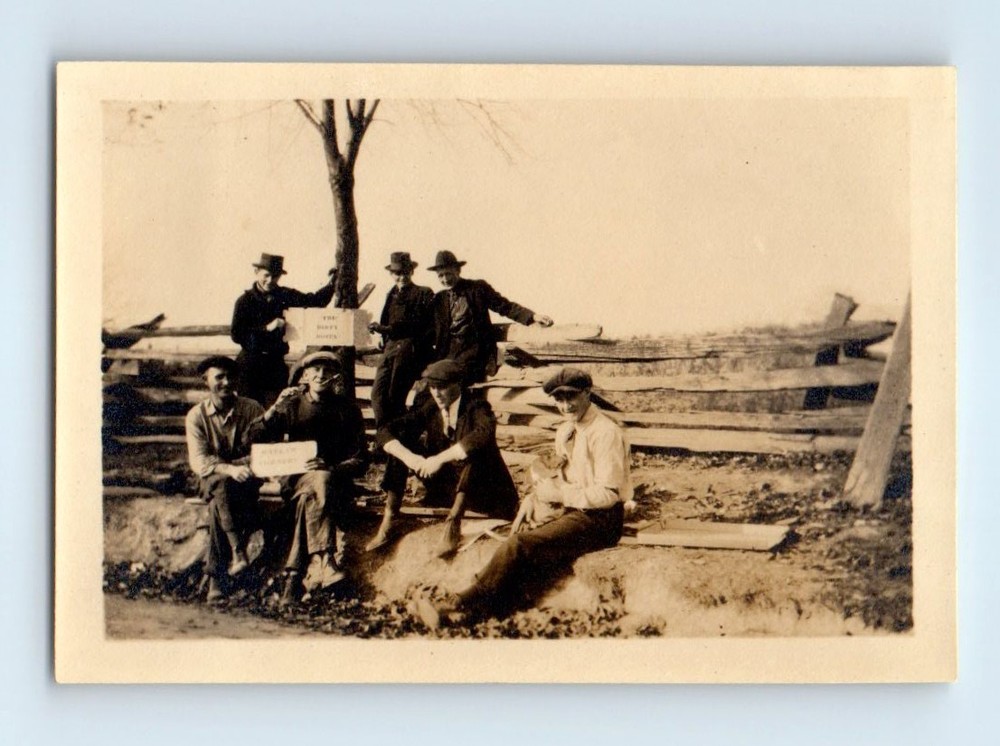 Old Vintage Photo MEN PUPPY DOG SMOKING CIGARETTE ORIGINAL SNAPSHOT PICTURE
