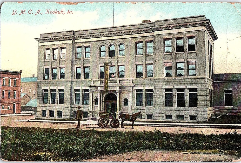 Postcard BUILDING SCENE Keokuk Iowa IA m/09 AI4268