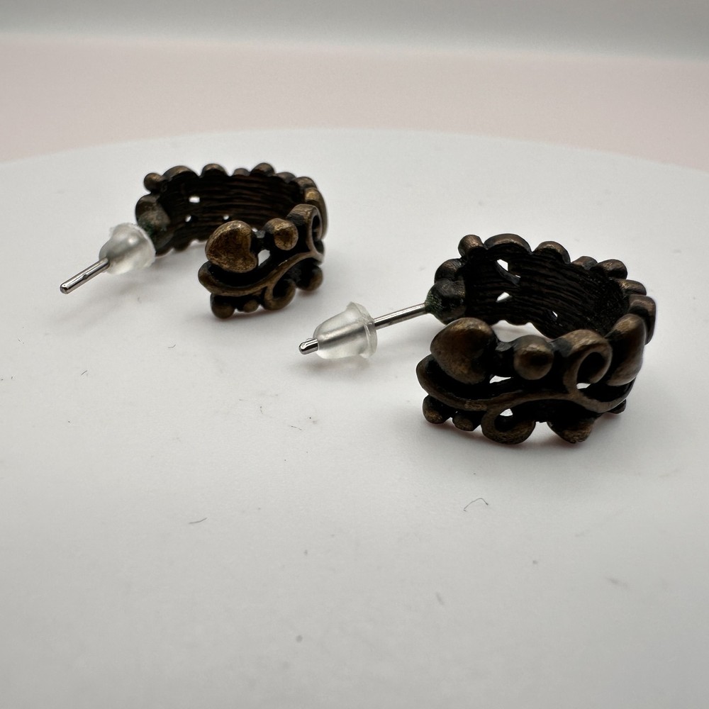Vintage 90s Bronze Tone Scroll Heart Half Hoop Earrings Classic Fashion Jewelry