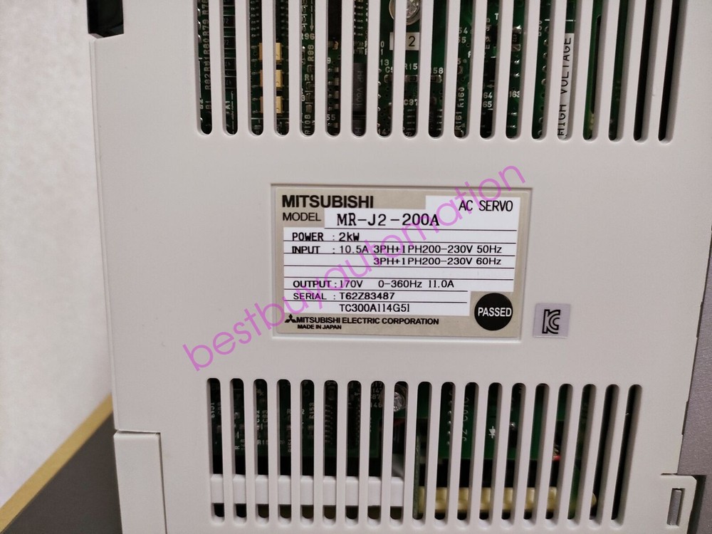 1PC New Mitsubishi MR-J2-200A Servo Drive Expedited Shipping MRJ2200A