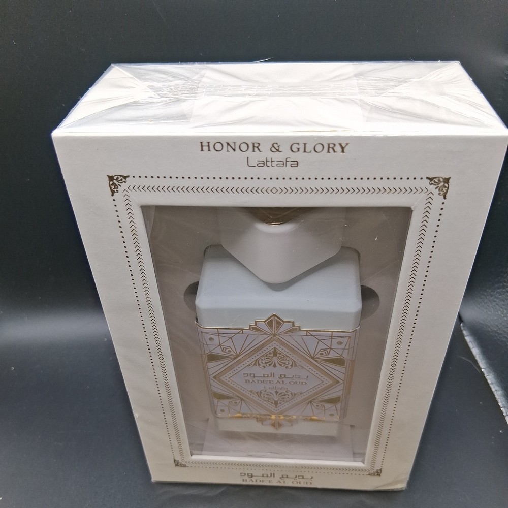 Bade’e Al Oud Honor & Glory EDP Perfume By Lattafa 3.4 FL OZ for Unisex