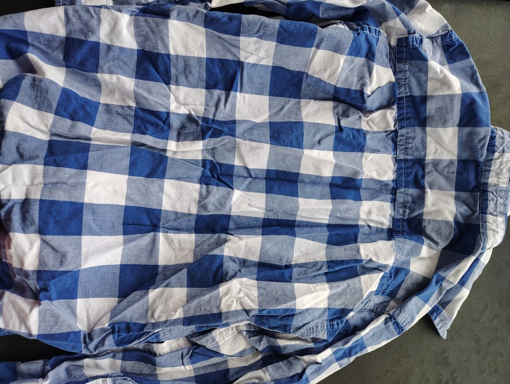 The Children's Place Boys 5/6 Blue & White Plaid Long Sleeve Collared Button-Up
