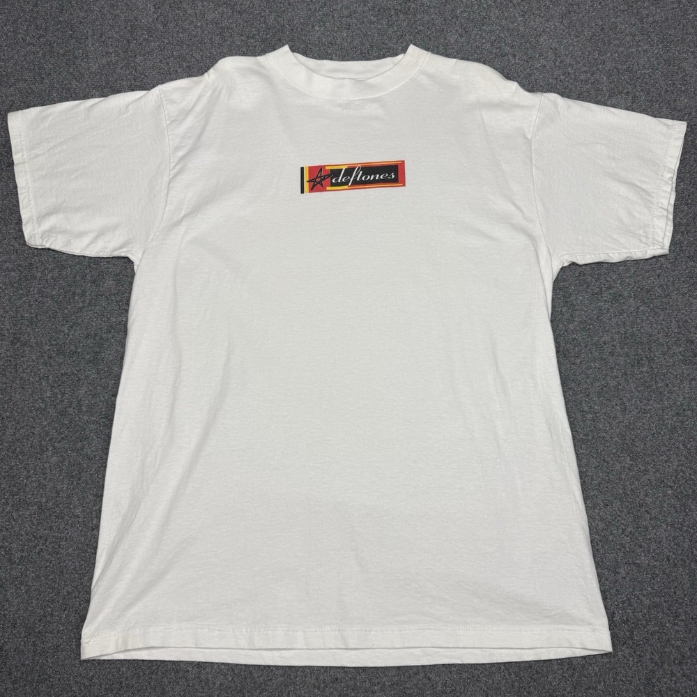 Vintage Deftones 1990s Graphic Band T-Shirt Size XL Giant Tag 90s VTG Skate
