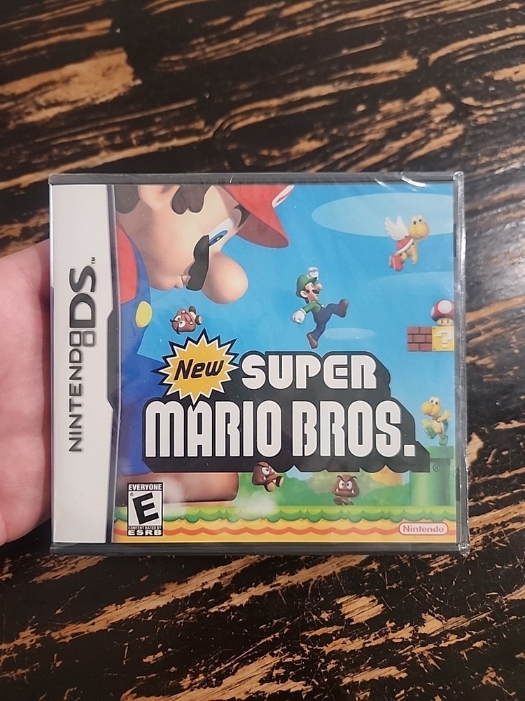 New Super Mario Bros. - Nintendo DS (Brand New Factory Sealed) AUTHENTIC