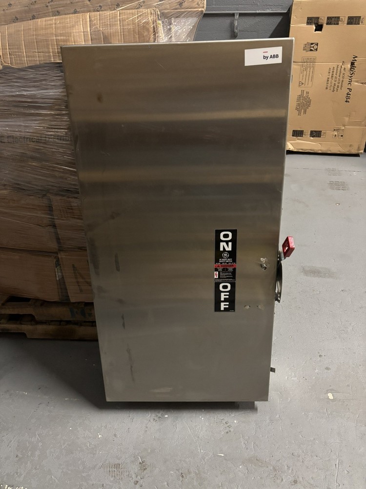 NEW G.E. THN3365SS HEAVY DUTY NON-FUSIBLE SAFETY SWITCH 400 A 4x stainless