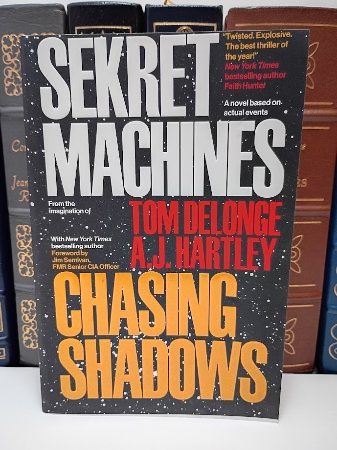 Sekret Machines: Chasing Shadows by Tom DeLonge  & A. J. Hartley  2016, UFO's