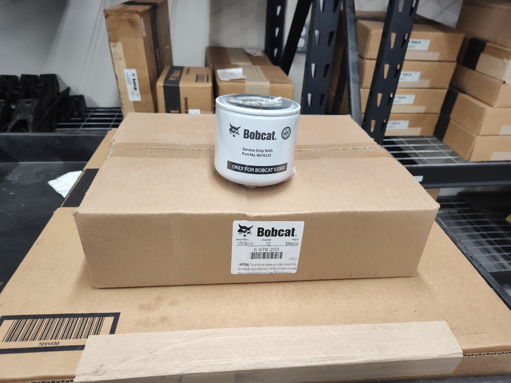 Bobcat Genuine OEM Oil Filter 6678233  FOR KUBOTA V3300 ENGINE