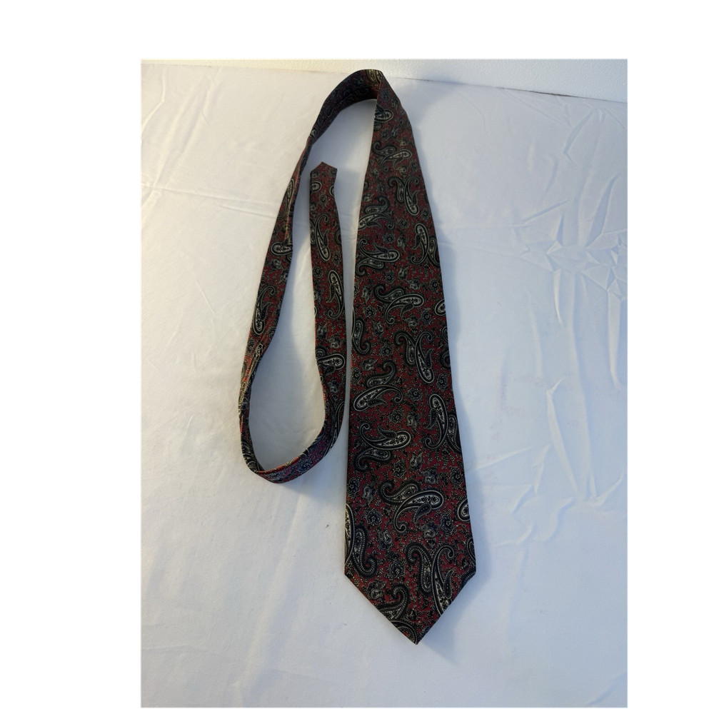 Fratelli Men's Red Black White Paisley 100% Silk Handmade Tie