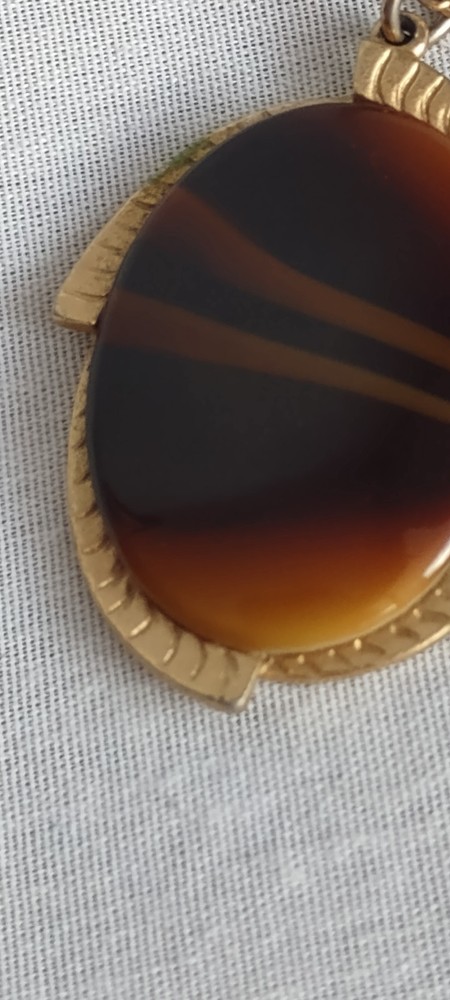 Vintage  Tiger's Eye Art Glass Oval Locket Pendant Sarah Coventry Necklace