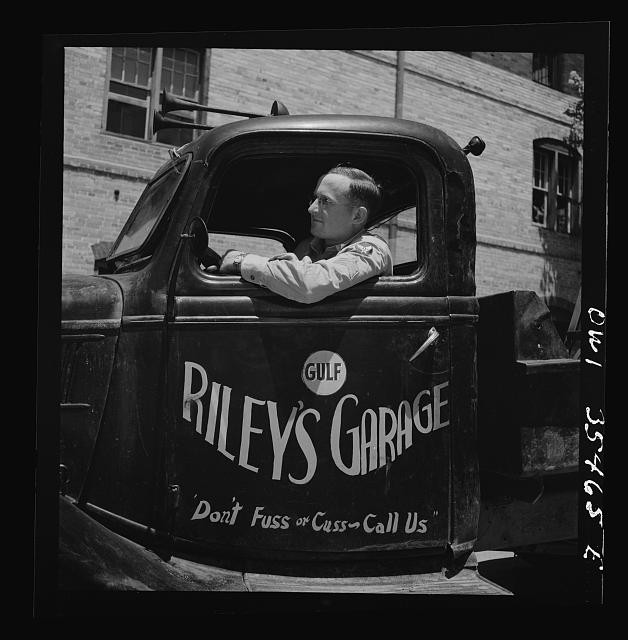Photo:Bowman South Carolina Sergeant John Riley 1943 Riley's Garage Truck