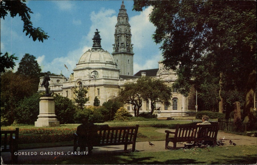 Cardiff Wales United Kingdom City Hall Gorseed Gardens unused vintage postcard