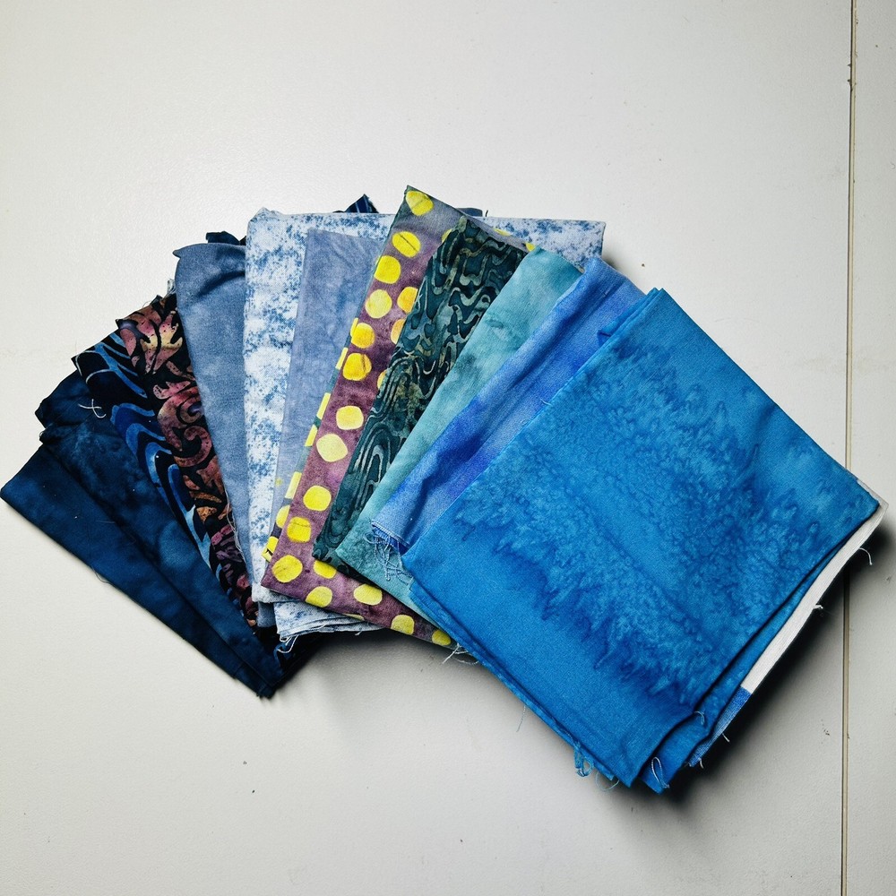 1 lb Bundle of 100% Cotton Fabric. Blue Tones.