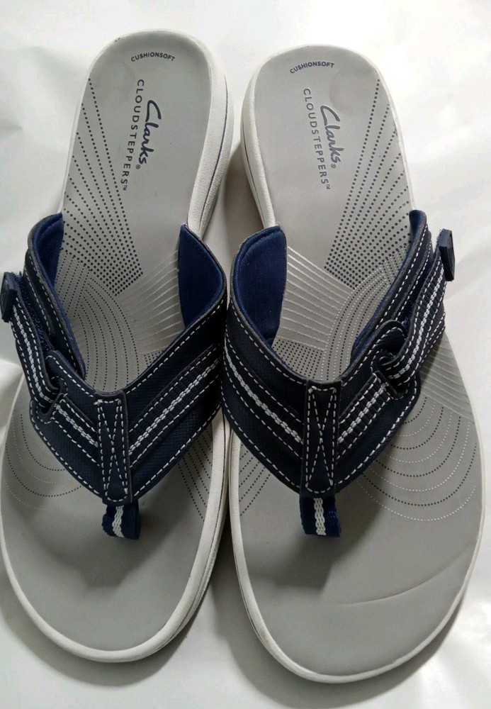 CLARKS Cloudsteppers Womens Flip-Flops Size 9M Black Beige Comfortable Lightweight Used