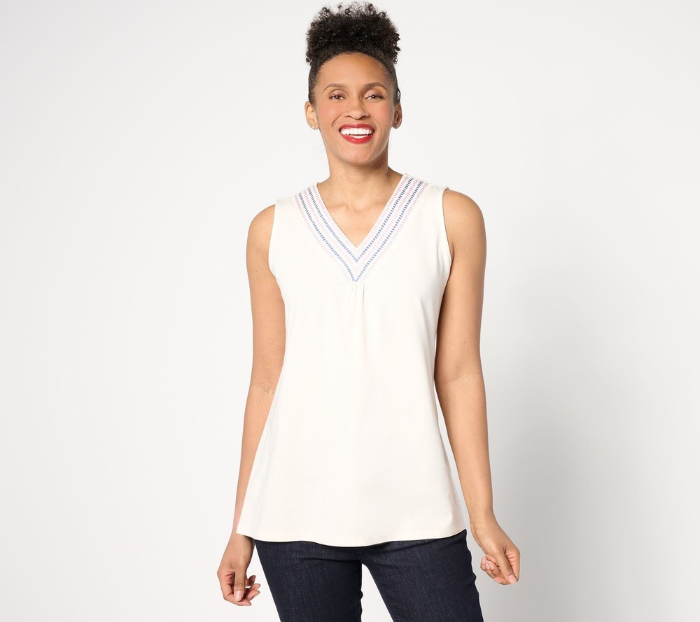 SUNNYLiFE Women's Top Sz M Denim & Co. Favorite Jersey Embroidered White A643324