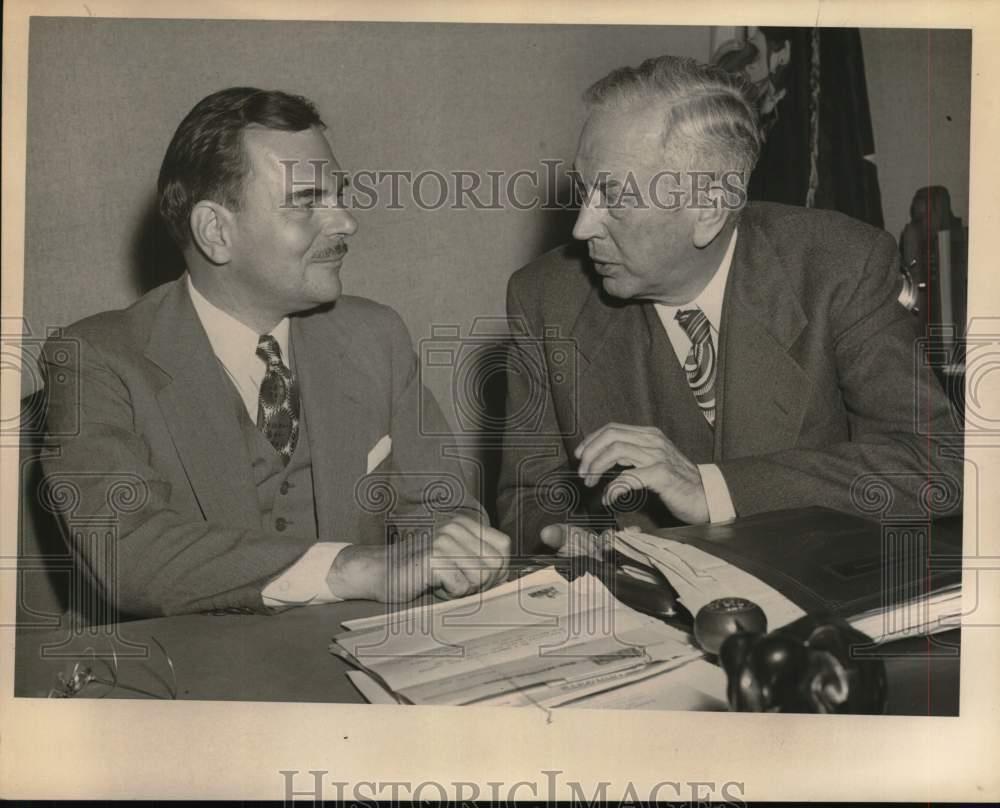 1948 Press Photo Senator Ed Martin chats with New York Governor Thomas Dewey