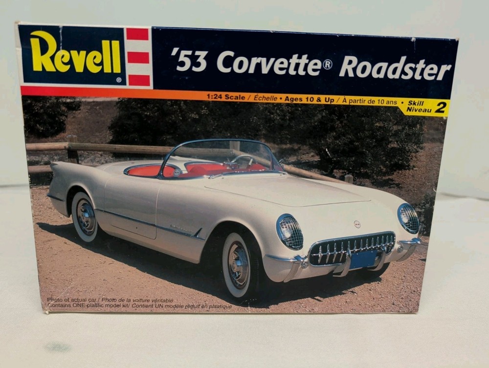 REVELL 53 CORVETTE ROADSTER MODEL KIT 1:24 SCALE #85-2164 New Open Box. Awesome