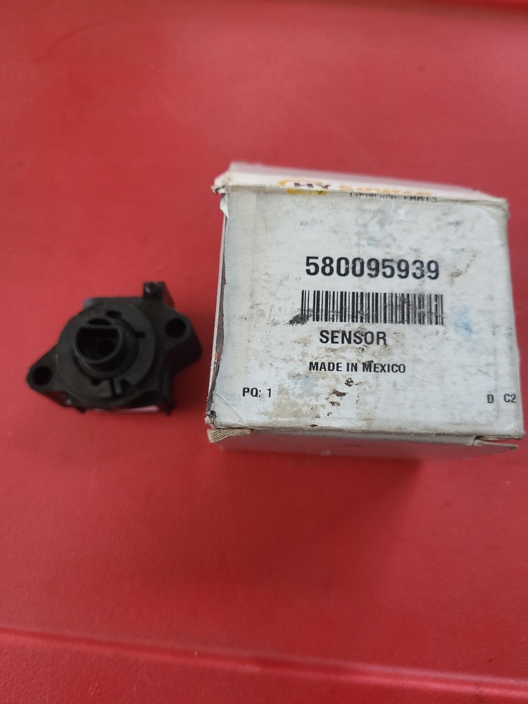 Yale 580095939  Sensor, For Throttle Position 546897