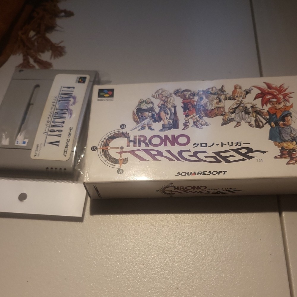 SquareSoft Chrono Trigger Nintendo Super Famicom + final fantasy V
