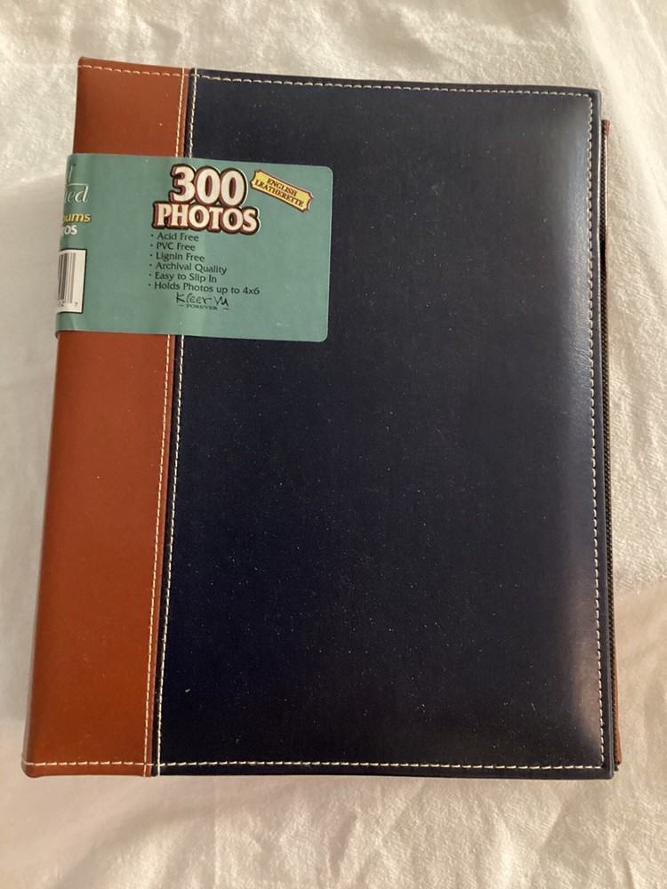 photo album new holds 300 photos acid free easy to slip in photos 4X 6-image