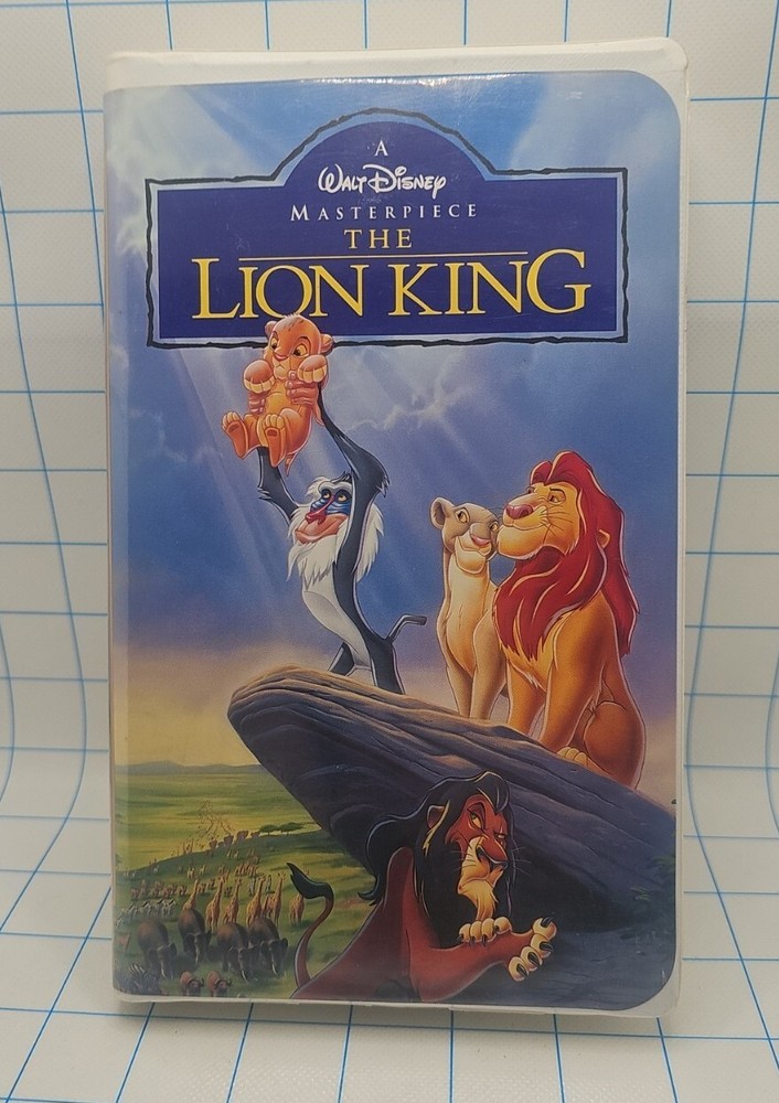 VTG the lion king (VHS, 1995) masterpiece Edition #2977 READ clam shell