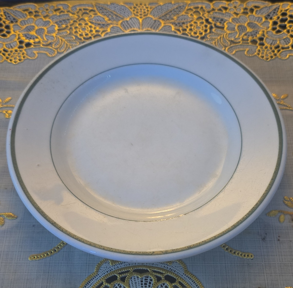 Buffalo China 1922 Green Band White Round Restaurant Ware Ceramic Plate
