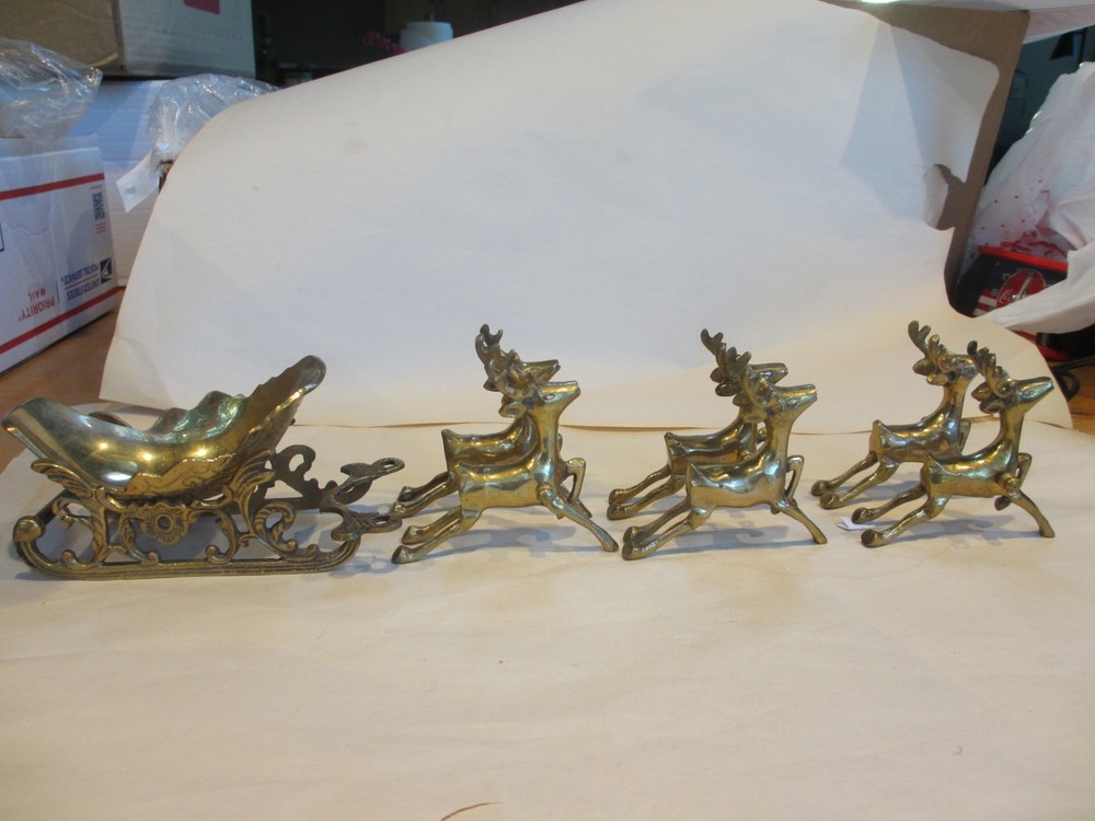 VINTAGE HOSLEY Solid Brass 8 Piece Christmas Reindeer and Sleigh