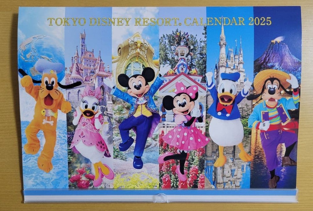 [Not for sale] Tokyo Disney Resort Calendar 2025