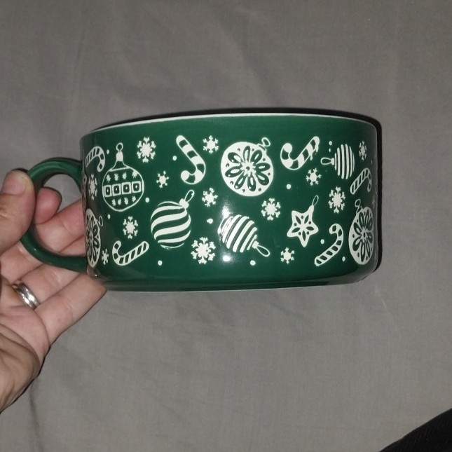 Green & White Christmas Ceramic Soup Mug Painted Novelty Design with Handle