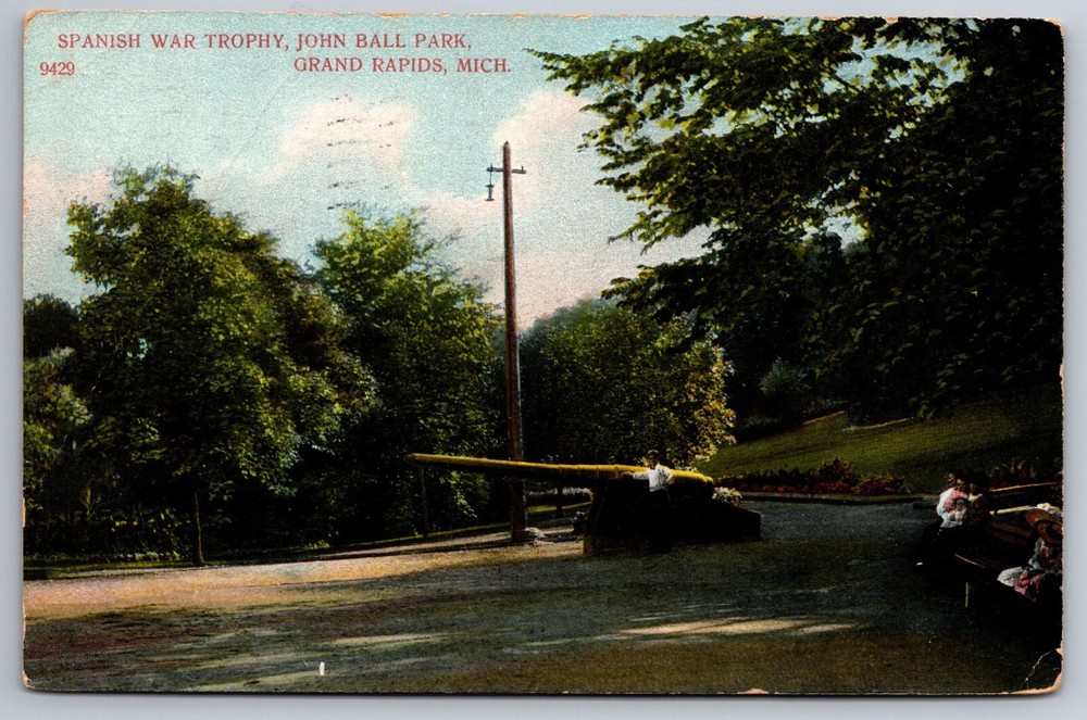 Spanish War Trophy Canon John Ball Park Grand Rapids MI C1907 Postcard